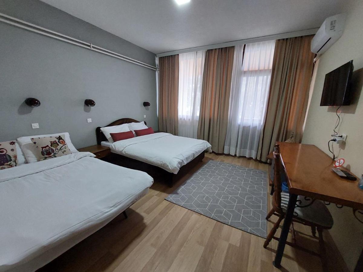 Lakeview Hotel And Resort Otesevo Exterior foto