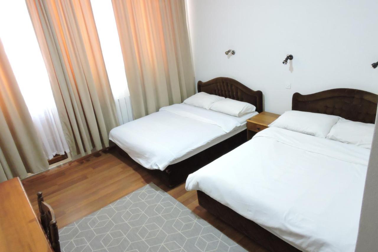 Lakeview Hotel And Resort Otesevo Exterior foto